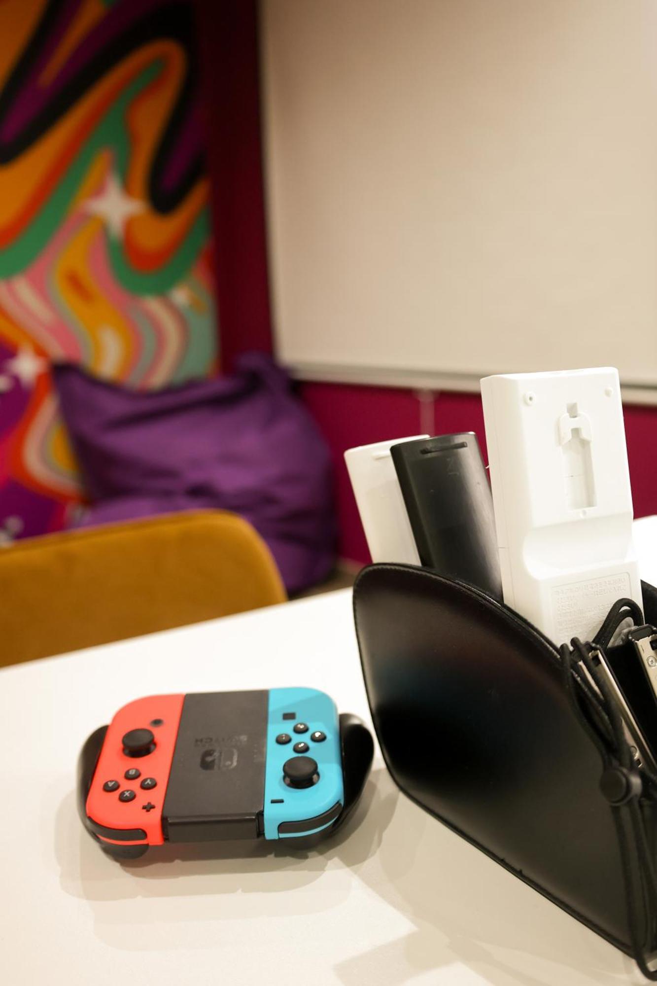 Capsule Groovy-Jacuzzi-Sauna-Billard-Netflix- Nintendo Switch & Jeux Mons Exterior foto